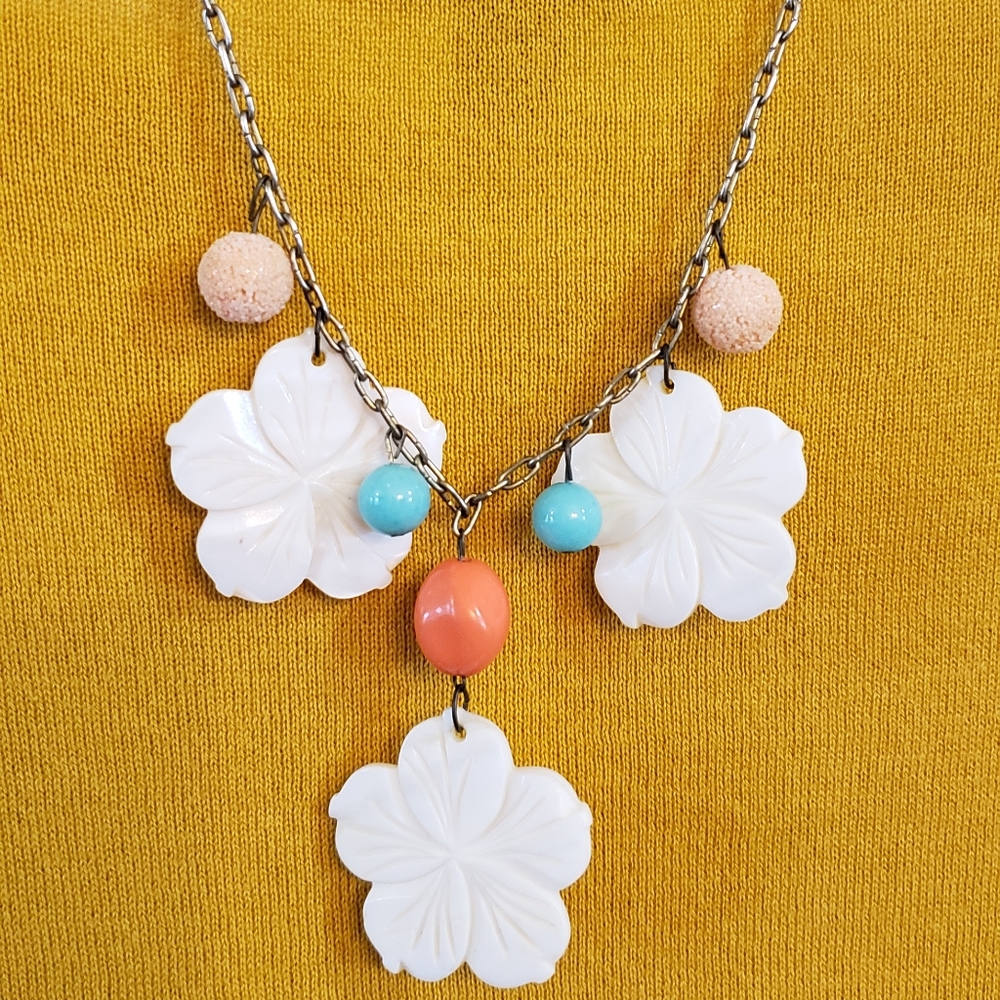 Shell necklace